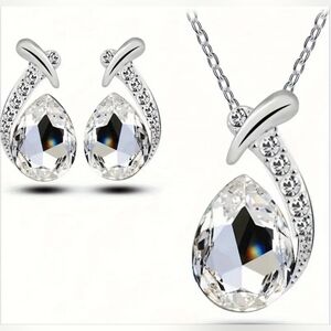 Silver Crystal Teardrop Necklace And Earring Set! NWT.